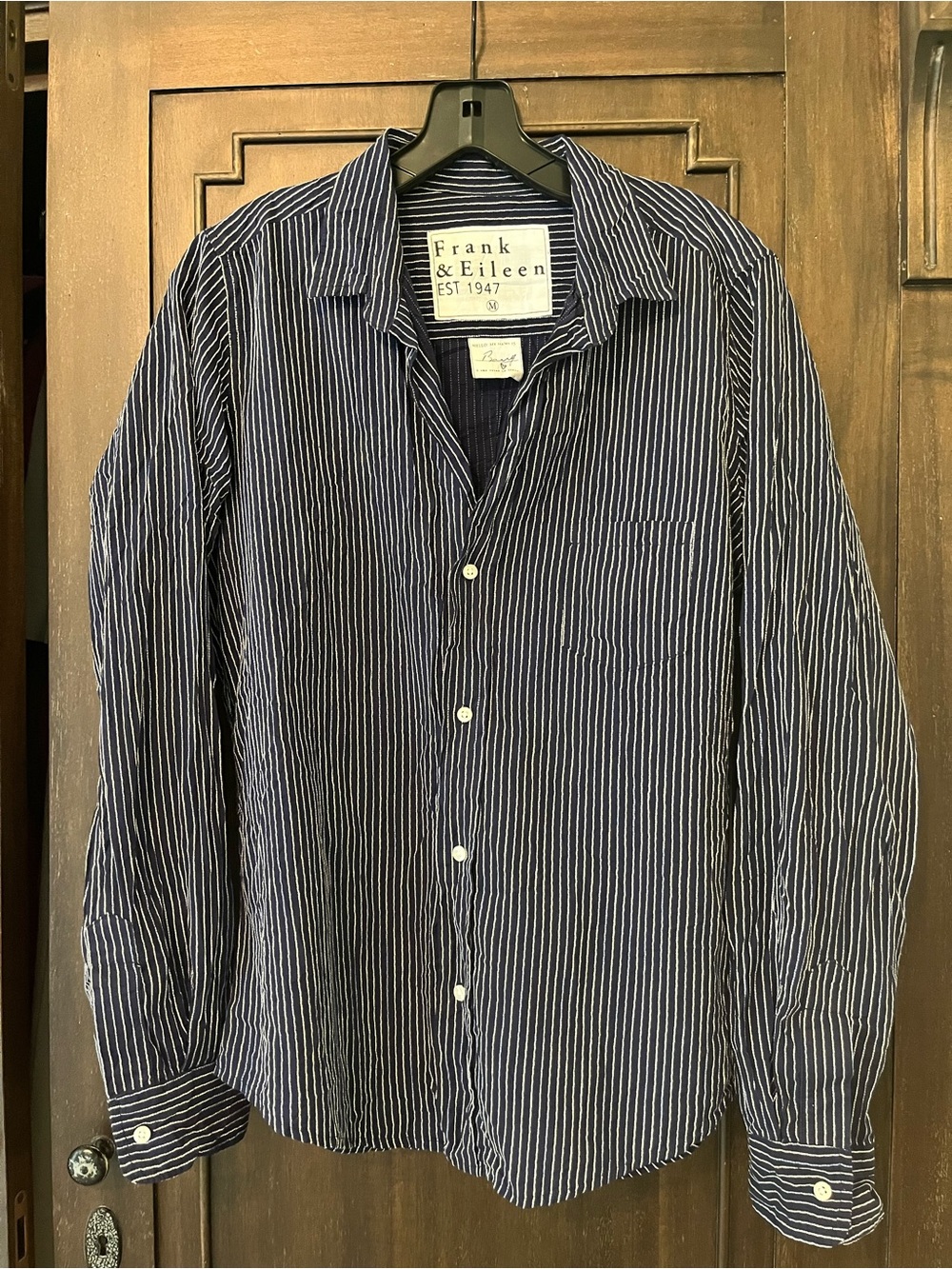 Frank & Eileen Women’s Barry  Navy Crinkle Stripe Button-Up Shirt Medium